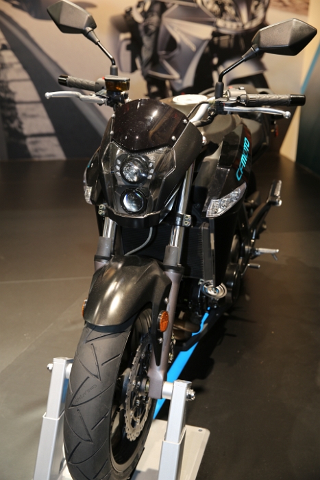 EICMA_2013_Motos_097