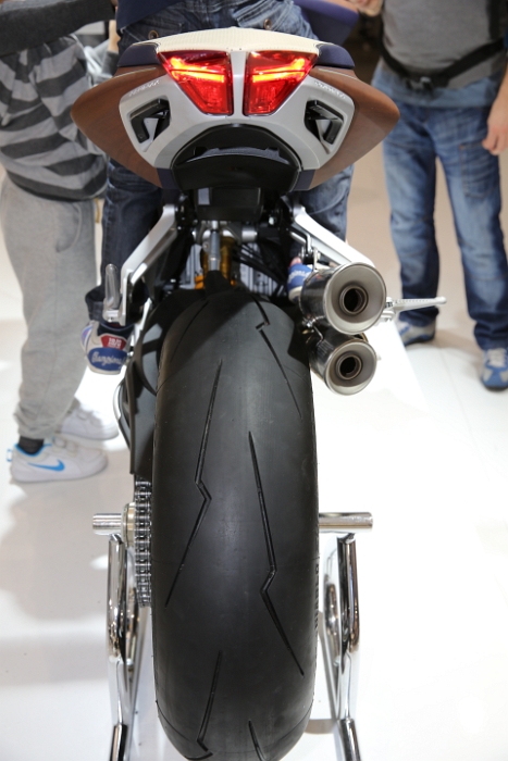 EICMA_2013_Motos_162